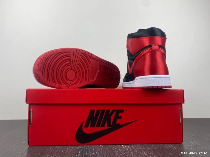 1 Satin FD4810-061 Jordan High Air OG WMNS Bred 0810